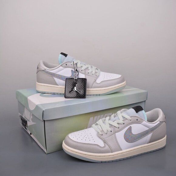 Jordan 1 Retro Low Year of the Snake - Picture 1 of 9